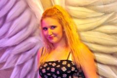 230303-Pull_up_in_SUV_016