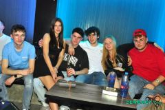 230303-Pull_up_in_SUV_019