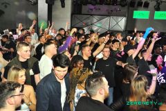 230303-Pull_up_in_SUV_061