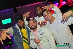 230303-Pull_up_in_SUV_071