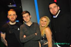 230303-Pull_up_in_SUV_077