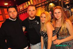 230303-Pull_up_in_SUV_080