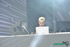 Tropical-Mountain-88