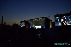 Tropical-Mountain-180