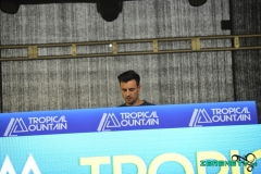 Tropical-Mountain-85