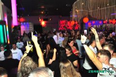 221022-90er_Party_032