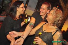 221022-90er_Party_043