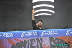 Tropical-Mountain-260