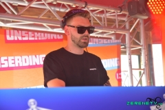 Tropical-Mountain-354