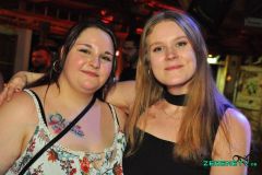 230128-90er_Party_026