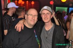 220430-90er_Party_009