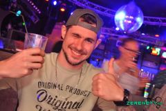 220430-90er_Party_020